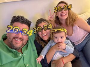 Jimena Píccolo Instagram - Nuevo comienzo, nuevas oportunidades.

Termine el año feliz y agradecida por todo lo que me dio el 2023.
2024 NO TE TENEMOS MIEDO 🤣🤣