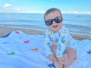 Jimena Píccolo Instagram - Ayer fue mi primer día de playa 🩵

Para viajar seguros y sin preocupaciones con un bebé es imprescindible tenes un buen seguro médico yo este año elegí @assist365ok y estando tranquila solo me dedico a disfrutar.

Gracias @may_ariadna  por ayudarme a decidirme y gestionarla
