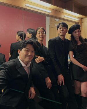 Jin Seo-yeon Instagram - 클로저 분장실 #사랑하는동료들