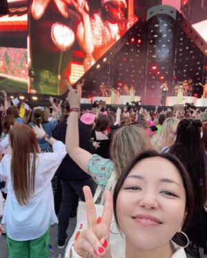 JinJoo Lee Instagram - 🩷😜