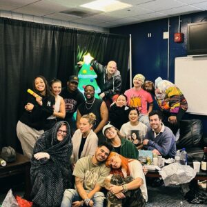JinJoo Lee Instagram - We made it through!💛🥹🥳
✅ 62 shows in North America is amazingly done!