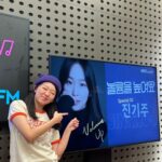 Jin Ki-joo Instagram - #볼륨을높여요 #나는주디 #kbscoolfm #내일도함께해주세요