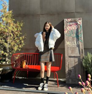 Jin Se-yeon Instagram - 🍁🍁🍁