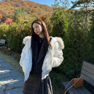 Jin Se-yeon Instagram - 🍁🍁🍁