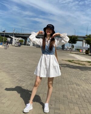 Jin Se-yeon Instagram - 딱 좋은 날씨거등요🍂