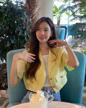 Jin Se-yeon Instagram - 더웡🥲🍧