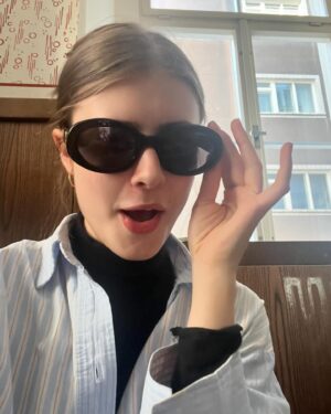 Jitka Schneiderová Instagram - Takzvaně vyprankuj svojí matku!😎 … Nechám mobil na stole a hned mám galerii plnou Sofie🙃