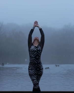 Jo O'Meara Instagram - “You never know how strong you are , until being strong is the only choice you have” 

#saturdaymorning #strength #healing #positivethinking 

Have a blessed weekend Everyone ! ❤️

Photography: @carlybrownphotography_