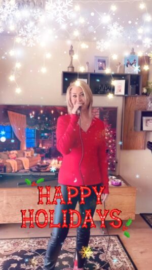 Jo O'Meara Instagram - The nearest I can get to stage for now ! So thought I would sing a little Xmas song for you all  whilst in recovery ❤️‍🩹 Thankyou all so much for your love and well wishes over the past few months ! Wishing you all a wonderful festive season and here is to a happy 2023 ! ❤️ #oholynight #christmas #recovery #festiveseason #merryxmas 🌲