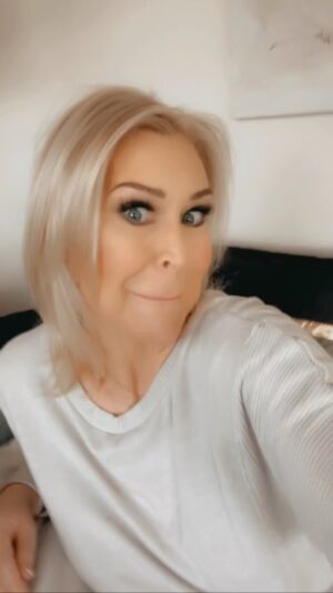 Jo O'Meara Instagram - It’s so good to be back !! Are you ready ??? We have all been so overwhelmed by the love and support , and can’t wait to see you all in October! Make sure to get your tickets this Friday at 10am @sclub7 is officially back on Tour ! 💫💫💫💫💫 
#sclub7 #sclub7reunited ❤️