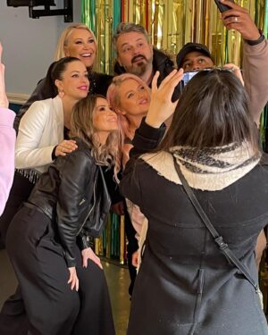 Jo O'Meara Instagram - So much fun filming today ! So lovely being back with the gang ♥️💫 #sclub7 #reunited 💕