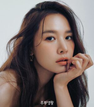 Jo Yoon-hee Instagram - 