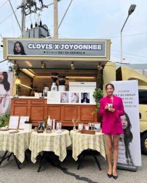 Jo Yoon-hee Instagram - CLOVIS🩷감사합니다!