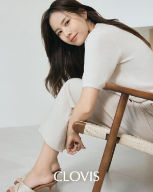 Jo Yoon-hee Instagram - #@clovis_kr