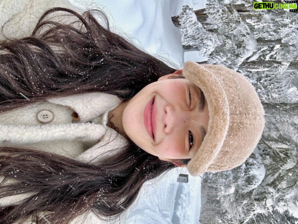 Jo Aram Instagram - ❄️🌨️☃️🩵