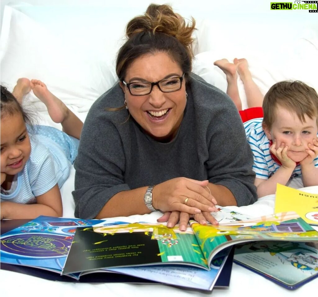 Jo Frost Instagram - Put the books back into #worldbookday It's fun to dress up however let us continue to foster the love of reading for our children. What was a favorite book you read to yourself or loved your family reading to you? 📚❤️ #Helpingfamiliesshine💫