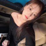 Jo Woo-ri Instagram – 아직도 봄 기다리기 🌼🌱