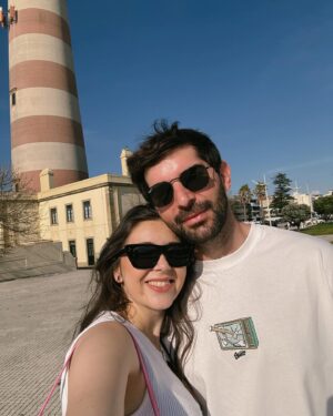 Joana Gentil Instagram - 1- Cantos bonitos e muito rosa 💖
2- A clássica selfie 🤳 
3- Um passeio pela rua, é sempre uma boa ideia
4- Visita à universidade onde estudei 
5- A matar saudades dos crepes da Milano 
6- Praia da Barra 
7- A minha primeira casa fora do ninho 
8- É um Moliceiro