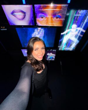 Joana Gentil Instagram - This was unexpected 🦋 evento da Maybelline em Madrid 🥰