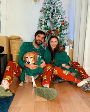 Joana Gentil Instagram - Feliz Natal a todos 🎄 Obrigado por todo o apoio durante a série de Natal ✨