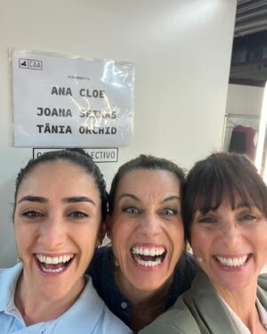 Joana Seixas Instagram - ••• Quando se junta um grupo assim, acontece magia. 

É mesmo especial termos a oportunidade de crescer em conjunto e testemunhar a diferença que faz na vida estarmos rodeados de sensibilidade ♥️. 
Vou ter muitas saudades da energia desta malta junta. 

Mil obrigadas a tod@s por terem feito isto acontecer. 

@michel__simeao 
@josechaica 
@_mariacamoes_ 

@pedro_laginha 
@cloeana 
@joaojesus__ 

@orchid.tania
@miigueldosantos 

@fproducao 
@teatrovillaret 

@pedroestrompa 
@alexandre_taborda_ 
@tihenri_pires