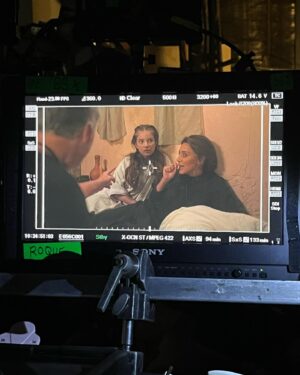 Joana Solnado Instagram - spoiler é apelido, o nome dela é Bernarda.
um pouco deste personagem que tem me ensinado tanto em tão pouco tempo.

#donabeja
@hbomaxbr @florestaprod