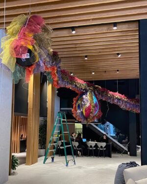 Joana Vasconcelos Instagram - Currently in NYC our dedicated team is putting the final touches on a special installation for Roche Bobois’ 50th anniversary in the US. Stay tuned for the reveal!

🗽🗽🗽

Atualmente em Nova Iorque a equipa do atelier está a dar os últimos retoques numa instalação especial para o 50º aniversário da Roche Bobois nos EUA. Esteja atento para ver o resultado final!

@rochebobois 
#JoanaVasconcelos #RocheBobois #NYC #ArtInProgress #NYCArt #ComingSoon #WIP #TextileArt #ArteTextil #Escultura #Sculpture #ArteContemporanea #ContemporaryArt #Art #Arte
