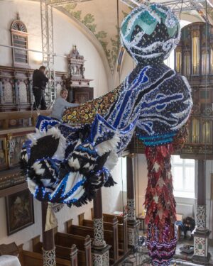 Joana Vasconcelos Instagram - Find out more about how the exhibition “Le Château des Valkyries” at Gottorf Castle was put together. 
Ten impressive artworks can be seen on the Museum Island in Schleswig, including the Valkyries Marina Rinaldi, Martha and Thyra, the last one made with Dior fabrics, in partnership with the fashion house. Another monumental work - Ostfriesland - is on display at the Ornamental Cast Iron Museum in Büdelsdorf. Visit until 27 October!

❤️❤️❤️

Descubra um pouco da montagem da exposição “Le Château des Valkyries” no Castelo de Gottorf.
Na Ilha dos Museus, em Schleswig, podem ser vistas dez instalações que preenchem as salas, incluindo as Valquírias Marina Rinaldi, Martha e Thyra, esta última realizada com tecidos Dior, em parceria com a casa francesa. Outra obra monumental - Ostfriesland - está exposta no Museu de Ferro Fundido Ornamental em Büdelsdorf. Visite até 27 de outubro!

📸 © Paula Leitão
@schloss_gottorf
#lechateaudesvalkyries #valkyries #valquirias #gottorf #schleswig #schlossgottorf  #landesmuseensh #opening #makingof #wip #textileart #artetextil #escultura #sculpture #janavasconcelos #artecontemporanea #contemporaryart #art #arte