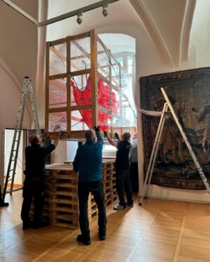 Joana Vasconcelos Instagram - Find out more about how the exhibition “Le Château des Valkyries” at Gottorf Castle was put together. 
Ten impressive artworks can be seen on the Museum Island in Schleswig, including the Valkyries Marina Rinaldi, Martha and Thyra, the last one made with Dior fabrics, in partnership with the fashion house. Another monumental work - Ostfriesland - is on display at the Ornamental Cast Iron Museum in Büdelsdorf. Visit until 27 October!

❤️❤️❤️

Descubra um pouco da montagem da exposição “Le Château des Valkyries” no Castelo de Gottorf.
Na Ilha dos Museus, em Schleswig, podem ser vistas dez instalações que preenchem as salas, incluindo as Valquírias Marina Rinaldi, Martha e Thyra, esta última realizada com tecidos Dior, em parceria com a casa francesa. Outra obra monumental - Ostfriesland - está exposta no Museu de Ferro Fundido Ornamental em Büdelsdorf. Visite até 27 de outubro!

📸 © Paula Leitão
@schloss_gottorf
#lechateaudesvalkyries #valkyries #valquirias #gottorf #schleswig #schlossgottorf  #landesmuseensh #opening #makingof #wip #textileart #artetextil #escultura #sculpture #janavasconcelos #artecontemporanea #contemporaryart #art #arte