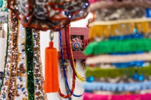 Joana Vasconcelos Instagram - Agradecemos a todos que estiveram presentes na ARCOlisboa 2024 e visitaram o stand da Galeria Baró. Local onde foi lançado O Caderno da Minha Vida n°14 pela Editora Urucum.

Em breve, novidades sobre a artista e a galeria.

🧶🧶🧶

We would like to thank everyone who attended ARCOlisboa 2024 and visited Galeria Baró’s stand. Where O Caderno da Minha Vida n°14 was launched by Editora Urucum.

Further news about the artist and the gallery will follow very soon.

📸 @lionelbalteiro 

@barogaleria @feriaarco @urucumeditora
#arcolisboa24 #barogaleria #dior #textileart #artetextil #artandfashion #arteemoda #escultura #sculpture #joanavasconcelos #artecontemporanea #contemporaryart #art #art
