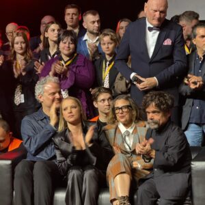 Joanna Kulig Instagram - With my favorite team! “She came to me” @camerimage.festival