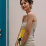 Joanne Peh Instagram - Going on an adventure with #FendiPeekaboo. Ever notice how, as we get older, we kind of hesitate more before diving into something new? There’s this thing about our brains — apparently, the part that’s all about making decisions, weighing the ‘is this worth it?’ stuff, gets a bit less sparky with age. Think about it — why do we say no to new adventures? Here’s how I keep flipping the script on that: Stay curious. Always. Peek around corners, open those mystery doors. What’s the worst that can happen, really? Embracing a little bit of ‘what if’ with a whole lot of courage — that’s my fountain of youth. Keeping it playful with a dash of #Fendi charm. @fendi