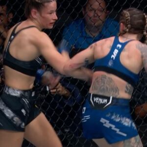 Joanne Wood Instagram - Joanne Wood’s spinning backfist was clean 👀 

Wood retired from MMA on top, securing the split decision win at #UFC299 💪