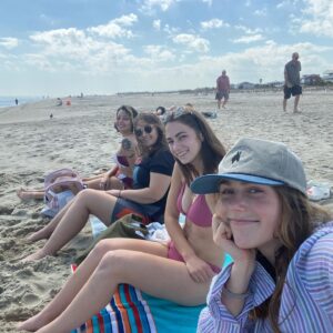 Jocelyn Shelfo Instagram - Bye bye winter quarter u were pretty nice