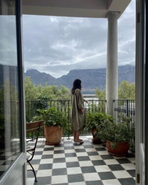 Jodi Balfour Instagram - hands and faces and bodies and land and smells and tastes of home. uncontainable fragments, part remedy part ache, it’s difficult to explain.