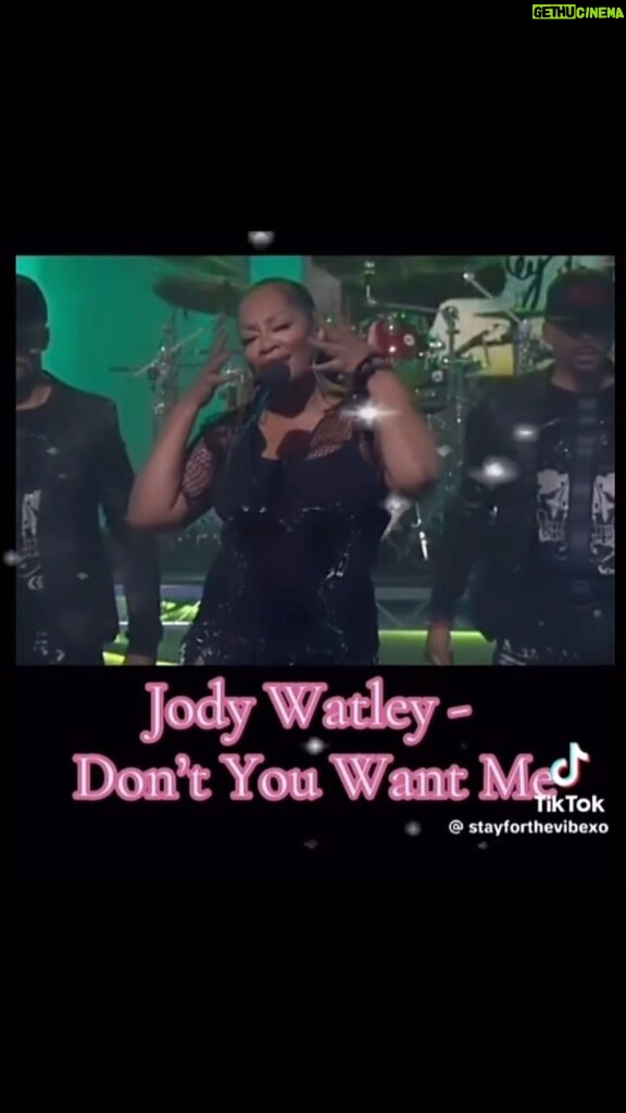 Jody Watley Instagram - #FlashbackFriday 2018 Bringing that Wattage energy to a Jody Watley classic at 8 A.M. Los Angeles Morning TV Concert Series. Reposting from another platform where I was tagged/ mentioned 🎶❤️ 💃🏾🎤 JodyWatley #livemusic