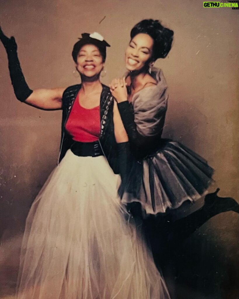Jody Watley Instagram - ❤️❤️ Rest In Peace to my Mom, Ms. Rose 🌹Watley. I miss my Mom so much 😔💔💔💔💔 she brought me in this world.. my best friend in life as I grew up - we weathered every storm, my forever Shero, always in my shattered heart ♥️. 1 of my favorite pictures of my Mom 🕊️and me back in 1988, framed photo. I was doing a publicity photo session still promoting my solo debut. I was like “Mom put this on!” giving her one of my tulle skirts and accessories for this polaroid she was so joyful and I didn’t tell her how to pose, she is the original 👑- including the #Chanel Camillia flower pinned on her hat, so chic and with the moment such a good sport -she already had her own small hoop earrings on and was tickled by the entire moment as you can see here. A fond memory 😊 Going through her belongings 😭 while in process of clearing her place is very emotional experience and range of emotions— happy memories and trinkets, cards full of love from my kids and me ..things she saved including my debut on cassette ❤️, poems from my kids “Why I Love My Grandma”…. ticket stubs, memorabilia from vacations and trips with my kids and I, school events..etc —- it’s also incredibly sad in this new reality her physical presence is no longer here - but going through the items and memories left behind- she will always be with me and with Lauren, Arie — that makes me smile in the midst of our 💔 😔since she was called home on the 4th of July 🎆🎇 🙏🏾✨ #jodywatley #love #fashion #style #jodywatleystyle #photography #photooftheday #happy #tbt #ilovemymom 🌹 #nationaldaughterday