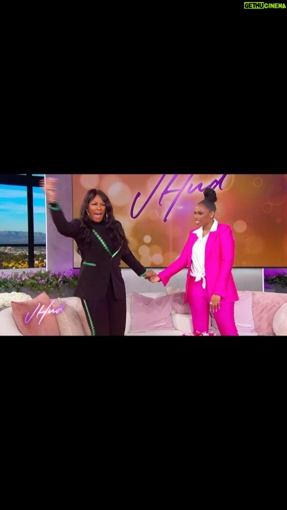 Jody Watley Instagram - Congratulations @jenniferhudsonshow on @naacpimageawards Outstanding Talk Show! It was a joy to be a guest in 2023! 💕🏆✨ Did YOU see this episode? If not it’s on Youtube! Wattage ✨ #thejenniferhudsonshow #JenniferHudson #JodyWatley #TJWS #siriusxm