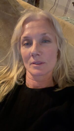 Joely Richardson Instagram - #haveaniceday