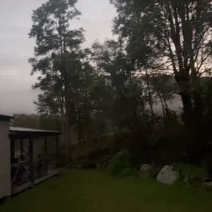 Johanna Griggs Instagram - Warning: more posts coming…  as it was my beautiful Husband’s 50th Birthday this past weekend… and a wonderful excuse for a massive celebration. We had an absolute ball… and a huge part of what made it feel so special was this incredible glamping accomodation from @goglampingaus Jayde and her beautiful family made it so special for our guests. These glamping tents are next level… everything you can possibly imagine is supplied, and then every extra luxury you never even thought of is also included. We were all blown away. Thank you so much for making our weekend so special. #notanad #notgifted #justanamazingaussiecompanykickinggoals thanks to @natty.lett for lots of the pics!