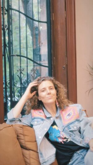 Johanna Murillo Instagram - Lista para chavorruquear en @levismx a gusto con la colección que @heypogo diseñó para el Corona Capital. Ya disponible en tiendas seleccionadas y Levis.com.mx