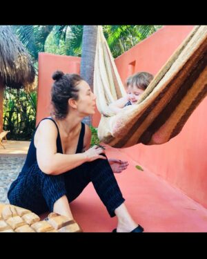 Johanna Murillo Instagram - Hoy hace 5 años nació esta bomba nuclear que me hizo mamá. Princesa, rockera, gitana, que me hace explotar el corazón y la cabeza varías veces al día. No conozco a nadie mas ocurrente y con ese tamaño de personalidad. Que seas muy feliz Martina fantástica, gracias por ser mi hija.