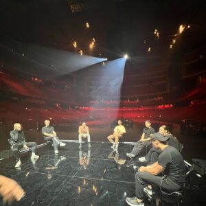 Johanna Nordström Instagram - herregud!!! vi vann årets scenshow på barncancergalan - det stora humorpriset! vi är såå glada o tacksamma! 

TACK till exakt alla som varit med och skapat showen. Extra tack till @palstrobaek som skrev manus, @fredrik_benke_rydman för regi, @annmirro som koreograferat, @stylebyseb @josefingrotenfelt för styling , @nilsmua @byemeliejonsson för smink, @erikmikaeltillman vår otroliga producent 
@ballafjang för musik.
hela ATL! evelina, sofie, my, alex, maja ❤️ 
alla dansare ❤️ 
@lindabengtzing ❤️❤️
tekniker, alla bakom, och SJÄLVKLART, tack ebba och markoolio ☺️

Utan er hade showen inte blivit av. 
FÖRLÅT om ja glömt nån, alla som varit en del av showen tack tack tack. 

PUSS O TACK!!! 

ps. bli barnsupporter ❤️