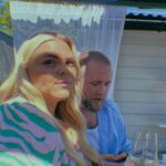 Johanna Nordström Instagram - torsdagen är här o äntligen nytt poddavsnitt!!!! edvin förstår inte min OTROLIGA poddlek ! va sällan ! han har varit på WOW , nån som vet ! o så svarar han på vad som eg hände med städerskan som stod utanför hans dörr !! de o mkt mer !! pöss finns överallt