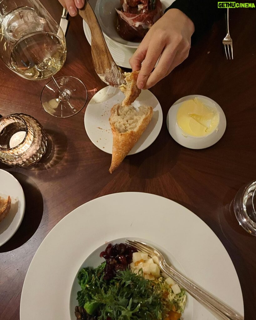 Johnna Dias-Watson Instagram - perfect food, perfect wine, perfect night thank you a million times 🍷❤️‍🔥 @dovetalelondon @1hotel.mayfair