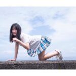 Jonishi Rei Instagram - 2020.11.25 💙🌻 《上西怜ファースト写真集》🌻💙 なんと！ 私、上西怜の 1st写真集が発売決定しました‼️‼️ ⠀ ⠀ 地元滋賀県だっだり、 大阪！鹿児島！！ いろんな場所で撮影しました😆 ⠀ ⠀ ⠀ 本当にずっとずっと 「いつか写真集をだしたい！」 と思っていて、18歳の生誕祭で初めて ファンの皆さんにお伝えして、そこからいつのまにか 「今の自分で写真集を出したい！」 と思うようになりました。 自分の中で1番大きな夢でもあって 「やっぱり自分には無理なのかな」 と弱い気持ちを持ってしまっていた時もあったので、 こうして嬉しい報告をさせていただくことができ 本当に幸せです。 応援してくださるファンの皆さん 本当に本当に！いつも、ありがとうございますっ ⠀ ⠀ ⠀ 10代の上西怜を アイドルの、NMB48の上西怜を 写真集を通して皆さんにたくさん！ 知っていただけたらとっても嬉しいです☺️ このシチュエーションで、 こんな雰囲気の、こんなのを着たい！など、、 写真集の中身も！ 私の夢がたーーっくさん詰まっているので！ ⠀ 夢の中にも夢っ！！！💭 ⠀ 10代最後、、、 今までのれーちゃんも これから大人になる私もずっと見守っていてください👀 ⠀ ⠀ 本日から写真集の公式Twitterアカウントも 👉💙@rechan_first 開設されました！！ ⠀ みなさんぜひ、 チェック、フォロー！ 見つけれーちゃんよろしくお願いします☺️♡ ⠀ ⠀ ⠀ ⠀ ⠀ #上西怜 #上西怜写真集 #写真集
