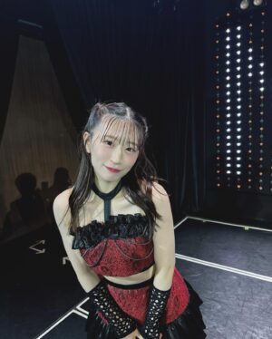 Jonishi Rei Instagram - ⠀
⠀
⠀
表紙争奪バトルしたときのオフショット👙
⠀
⠀
⠀
⠀
#過去pic 
#水着 #グラビア #お団子 #彼女感 #gravure