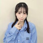Jonishi Rei Instagram - ⠀ ⠀ 2wayシャツ🩵 ⠀ ⠀ ⠀ ⠀ ⠀ #れーチャンしふく #dailylook #ootd #code #outfit #低身長コーデ #154cm #andgeebee #シャツ #シャツコーデ