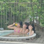 Jonishi Rei Instagram - ⠀ 女子会👙🎀 ⠀ #週刊SPA！さん #オフショット @nyan_0716 ちゃん #板垣心和 ちゃん ⠀ ⠀ ⠀ ⠀ ⠀ #グラビア #gravure #水着