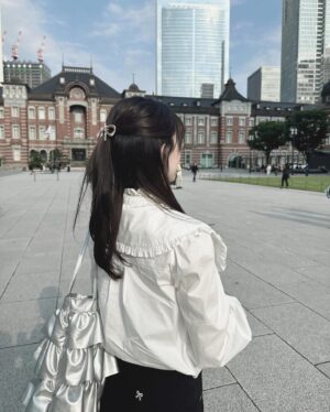 Jonishi Rei Instagram - ⠀
⠀
可愛い服着て可愛い服買ってきた👗💐
⠀
⠀
⠀
⠀
⠀
#れーチャンしふく #dailylook #ootd #code #outfit #低身長コーデ #154cm #ニーハイソックス #リボン